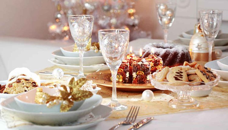 Cake Ball Christmas Tree