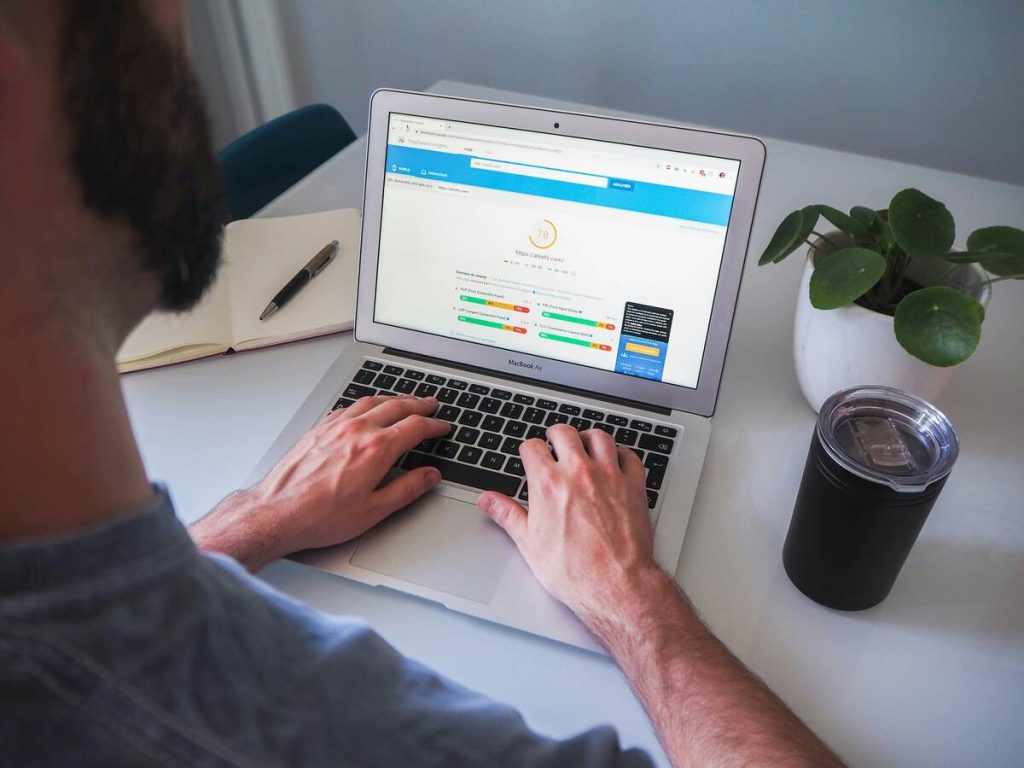 Choose the best Monthly SEO.