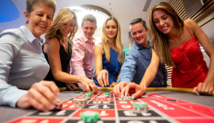 Actively playing Live Casino Games at YOYO88.