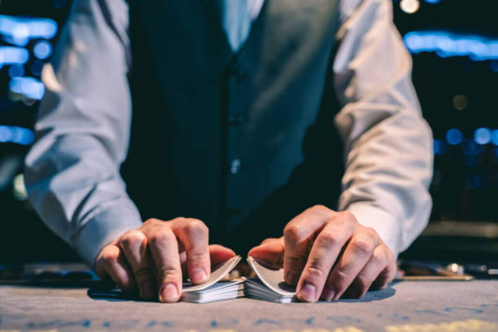 The way to Organize Club Card Tourneys