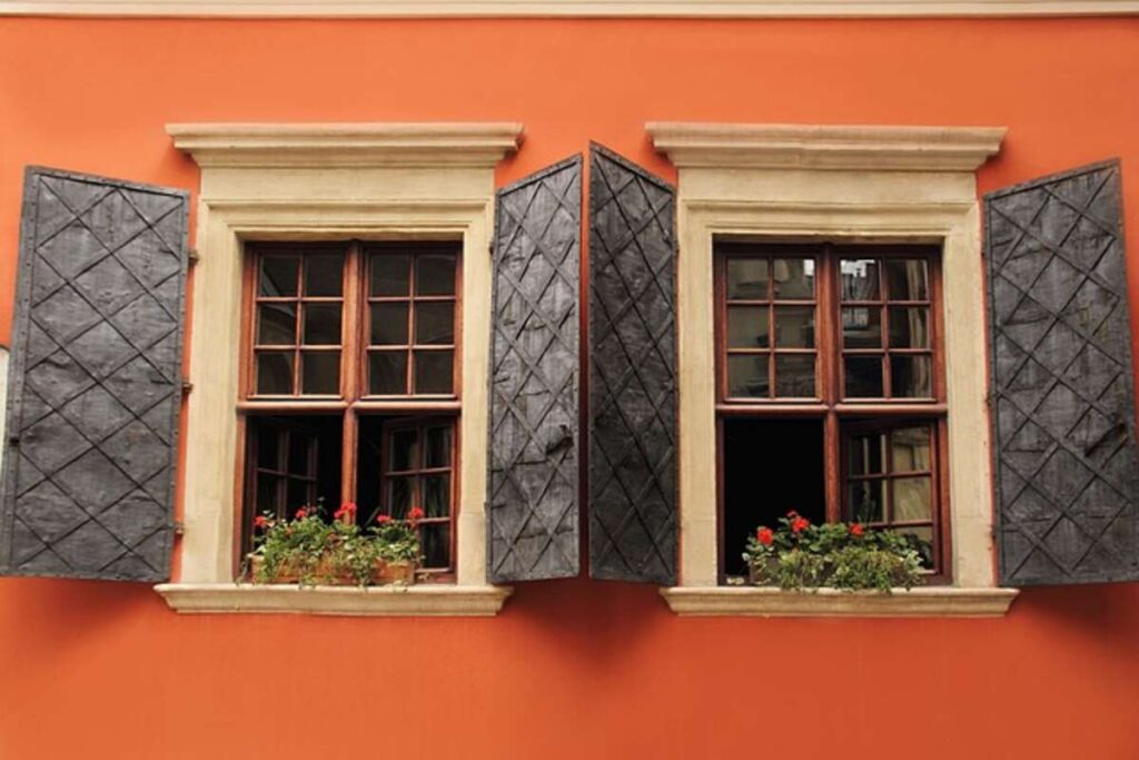 Outdoor shades