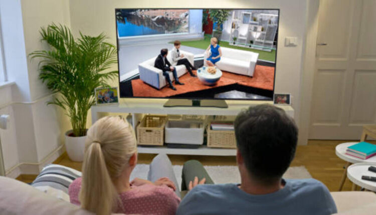 The effect of Serial Gossip about Relationships